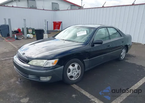 1999 Lexus Es 300 from USA, damaged, VIN JT8BF28G8X0202842